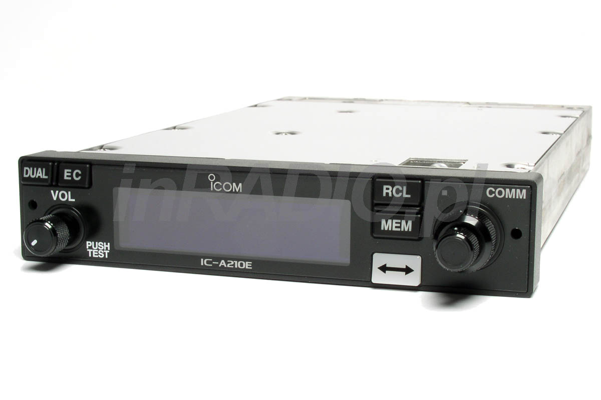 Radiostacja lotnicza IC-A210E ICOM z odbiornikiem GPS na pokładzie i wieloma funkcjami