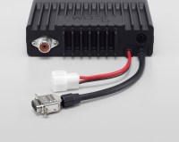 Złącze zasilania (standard) oraz 15 pinowe D-SUB złącze akcesoriów oraz do programowania z komputera