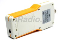 Spód analizatora antenowego RigExpert AA-230 Zoom, klapka baterii AAA - 4 sztuki