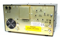 Linowy wzmacniacz mocy KF AMERITRON AL-811 HXCE posiada z tyłu regulację dopasowania obwodów do radiostacji a przewód zasilający zgodny z kablem komputerowym (tylko grubszyma - na 16A)