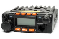 Radiotelefon Qyt KT-8900 VHF/UHF - posiada 4 barwy podświetlenia LCD