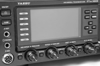 Radiotelefon bazowy YAESU FTDX-3000 widok panela przedniego - lewa strona