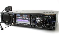 Yaesu FTDX-101MP Radiostacja 200W KF z dodatkowym głośnikiem zewnętrznym - teraz jest urządzeniem kompletnym